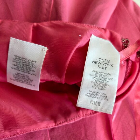 JONS NEW YORK SUIT 100% silk pink /fuchsia color skirt. - Picture 5 of 9